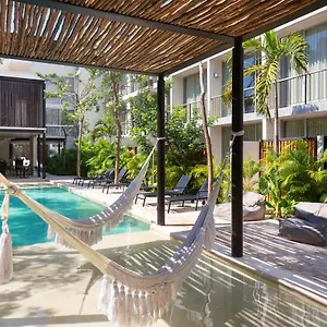 Hotel Stylish For 4 Rooftop & Pool Access