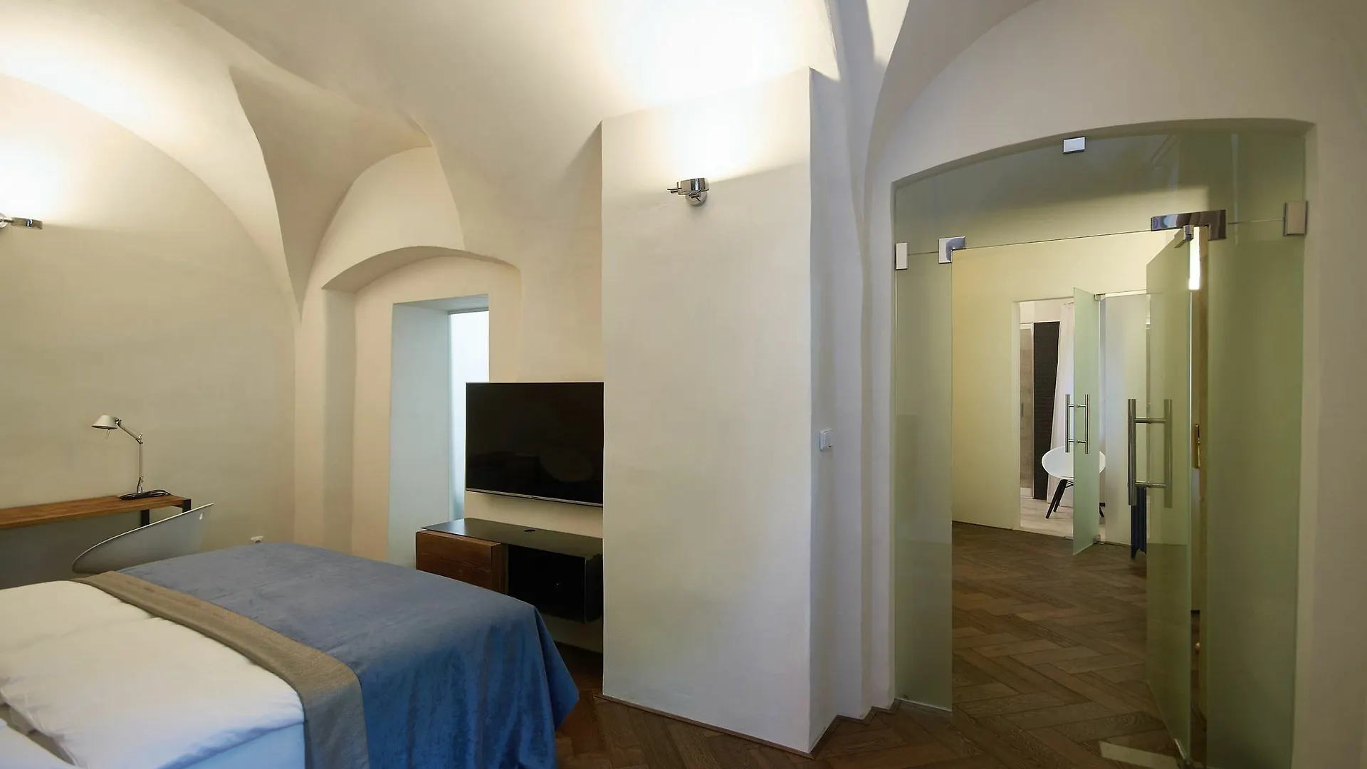 Mooo By The Castle Aparthotel Prague